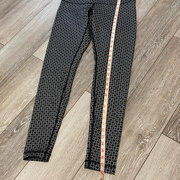 LULULEMON FULL LENGTH YOGA PANTS🌙 - Picture 5 of 14